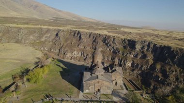 Ermenistan 'daki Saghmosavank, Antik Hıristiyan Kilisesi