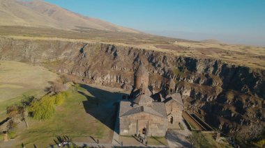 Ermenistan 'daki Saghmosavank, Antik Hıristiyan Kilisesi