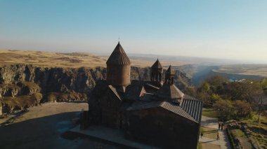 Ermenistan 'daki Saghmosavank, Antik Hıristiyan Kilisesi