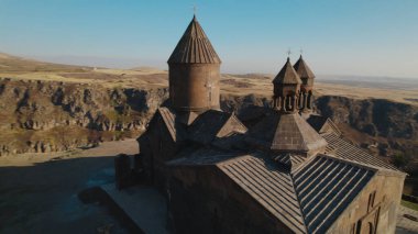 Ermenistan 'daki Saghmosavank, Antik Hıristiyan Kilisesi