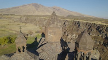 Ermenistan 'daki Saghmosavank, Antik Hıristiyan Kilisesi