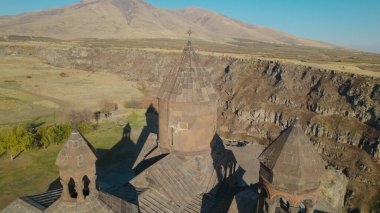 Ermenistan 'daki Saghmosavank, Antik Hıristiyan Kilisesi