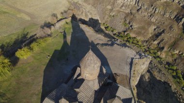 Ermenistan 'daki Saghmosavank, Antik Hıristiyan Kilisesi