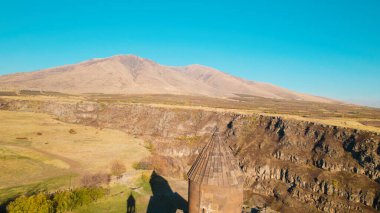 Ermenistan 'daki Saghmosavank, Antik Hıristiyan Kilisesi