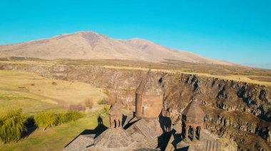 Ermenistan 'daki Saghmosavank, Antik Hıristiyan Kilisesi
