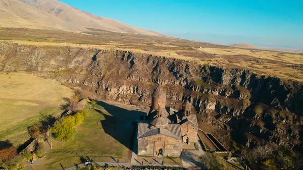 Ermenistan 'daki Saghmosavank, Antik Hıristiyan Kilisesi