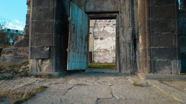 Vecchia Chiesa Cristiana Nel Villaggio Europeo — Foto Stock