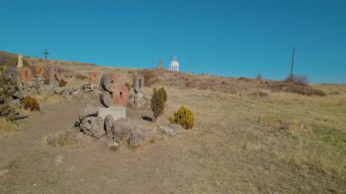 Antik Ermeni Alfabesi Anıtı
