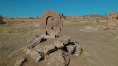 Antik Ermeni Alfabesi Anıtı