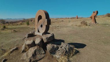 Antik Ermeni Alfabesi Anıtı