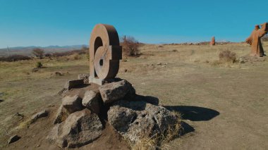 Antik Ermeni Alfabesi Anıtı