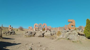 Antik Ermeni Alfabesi Anıtı