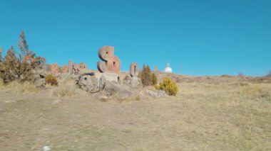 Antik Ermeni Alfabesi Anıtı