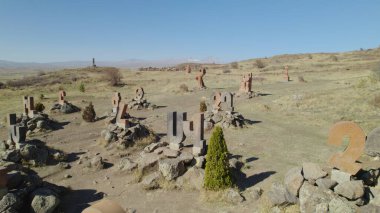 Antik Ermeni Alfabesi Anıtı