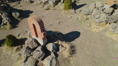 Antik Ermeni Alfabesi Anıtı