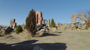 Antik Ermeni Alfabesi Anıtı