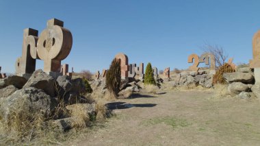 Antik Ermeni Alfabesi Anıtı