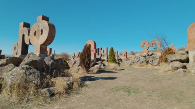 Antik Ermeni Alfabesi Anıtı