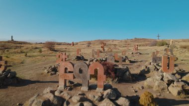 Antik Ermeni Alfabesi Anıtı