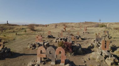 Antik Ermeni Alfabesi Anıtı