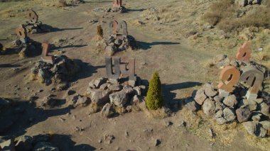 Antik Ermeni Alfabesi Anıtı