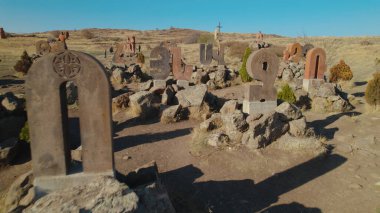 Antik Ermeni Alfabesi Anıtı