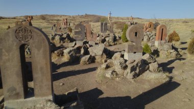 Antik Ermeni Alfabesi Anıtı