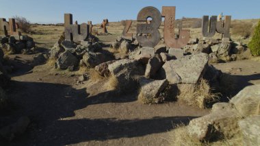 Antik Ermeni Alfabesi Anıtı