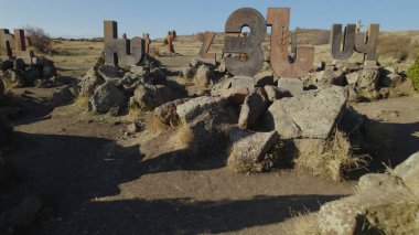 Antik Ermeni Alfabesi Anıtı