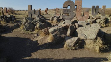 Antik Ermeni Alfabesi Anıtı