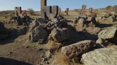 Antik Ermeni Alfabesi Anıtı