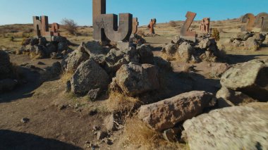 Antik Ermeni Alfabesi Anıtı