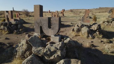 Antik Ermeni Alfabesi Anıtı