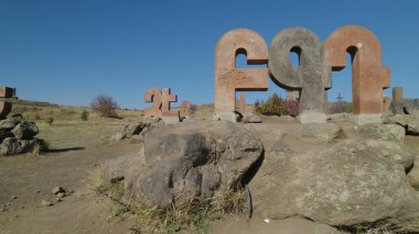 Antik Ermeni Alfabesi Anıtı