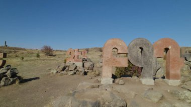 Antik Ermeni Alfabesi Anıtı