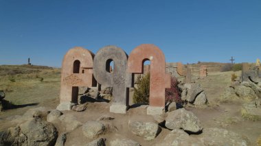 Antik Ermeni Alfabesi Anıtı