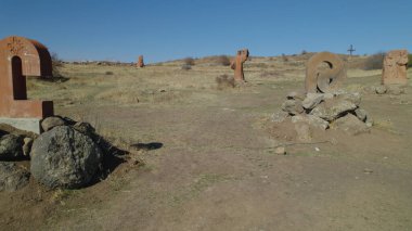 Antik Ermeni Alfabesi Anıtı