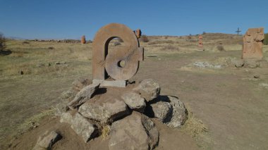 Antik Ermeni Alfabesi Anıtı