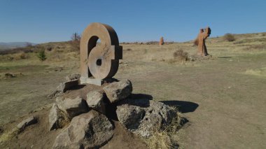 Antik Ermeni Alfabesi Anıtı