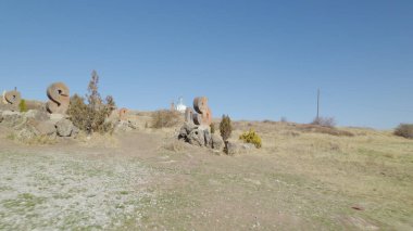 Antik Ermeni Alfabesi Anıtı