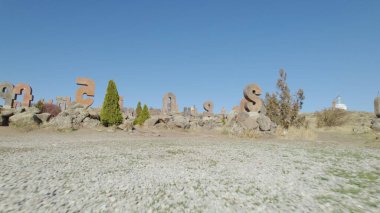 Antik Ermeni Alfabesi Anıtı