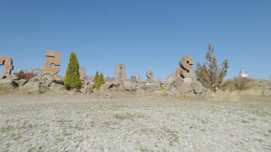 Antik Ermeni Alfabesi Anıtı