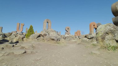 Antik Ermeni Alfabesi Anıtı