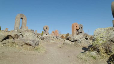 Antik Ermeni Alfabesi Anıtı