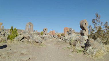 Antik Ermeni Alfabesi Anıtı