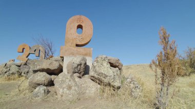 Antik Ermeni Alfabesi Anıtı