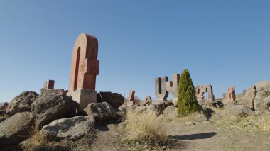 Antik Ermeni Alfabesi Anıtı