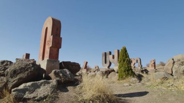 Antik Ermeni Alfabesi Anıtı