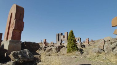 Antik Ermeni Alfabesi Anıtı