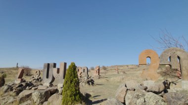 Antik Ermeni Alfabesi Anıtı